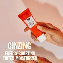 ORIGINS Ginzing - Hydratant énergisant Teinté SPF40 Tube 50ml -Clarin Beauty Magasin ORIGINS Ginzing hydratant energisant teinte SPF40 tube 50ml 107087 105 1687363567